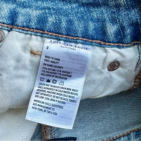 American Eagle Shortie Denim Shorts Lace Distressed Light Wash Size 0 - Picture 5 of 11